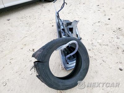 Zdjęcie 12 z 12 samochodu: 2002 TOYOTA PRIUS VIN:JT2BK18U320050063 - miniatura