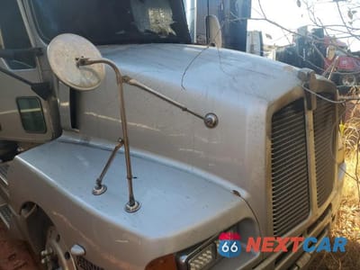 Zdjęcie 7 z 10 samochodu: 2007 KENWORTH CONSTRUCTION T600 VIN:1NKALU9X87J206432 - miniatura