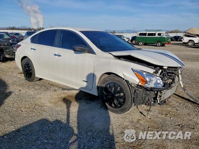 Czwarte zdjęcie samochodu z boku: 2015 NISSAN ALTIMA 2.5 VIN:1N4AL3AP1FC239093 - miniatura