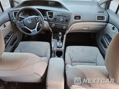 Zdjęcie 8 z 14 samochodu: 2015 HONDA CIVIC LX VIN:19XFB2F52FE099469 - miniatura