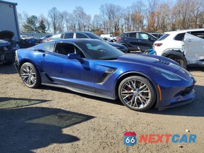 Czwarte zdjęcie samochodu z boku: 2016 CHEVROLET CORVETTE Z06 2LZ VIN:1G1YS2D62G5613055 - miniatura