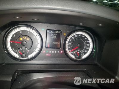 Zdjęcie 9 z 15 samochodu: 2018 RAM 1500 ST VIN:1C6RR6FG4JS330709 - miniatura