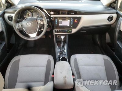 Zdjęcie 8 z 13 samochodu: 2018 TOYOTA COROLLA L VIN:2T1BURHE0JC063429 - miniatura