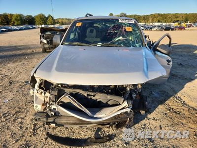 Piąte zdjęcie samochodu w środku: 2009 FORD ESCAPE XLT VIN:1FMCU03G69KC13977 - miniatura