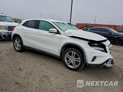 Czwarte zdjęcie samochodu z boku: 2015 MERCEDES-BENZ GLA 250 4MATIC VIN:WDCTG4GB8FJ134548 - miniatura