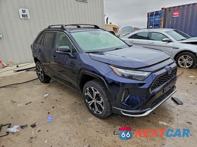 Czwarte zdjęcie samochodu z boku: 2022 TOYOTA RAV4 PRIME XSE VIN:JTMEB3FV2ND108446 - miniatura