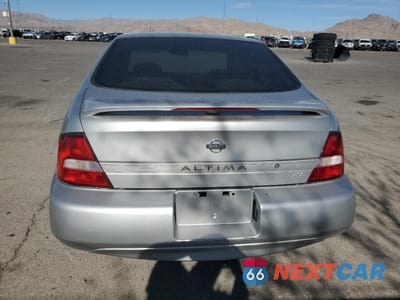 Zdjęcie 6 z 13 samochodu: 2001 NISSAN ALTIMA XE VIN:1N4DL01DX1C100266 - miniatura