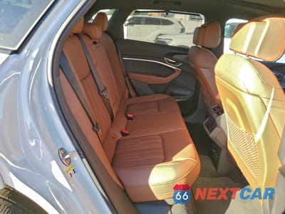 Zdjęcie 11 z 12 samochodu: 2024 AUDI Q8 E-TRON PRESTIGE VIN:WA16AAGE7RB016268 - miniatura