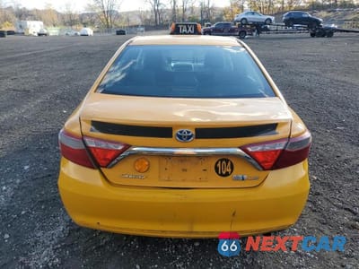 Zdjęcie 6 z 12 samochodu: 2015 TOYOTA CAMRY HYBRID VIN:4T1BD1FK6FU168279 - miniatura