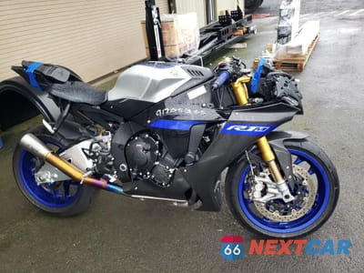 2023 YAMAHA YZFR1M JYARN67E4PA000581 - główne zdjęcie licytacji z USA - miniatura