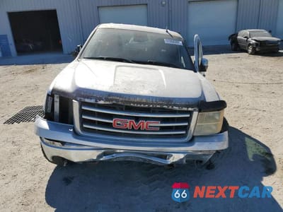 Piąte zdjęcie samochodu w środku: 2013 GMC SIERRA K1500 SLE VIN:3GTP2VE71DG312292 - miniatura