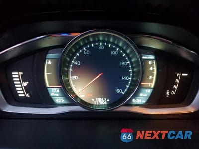 Zdjęcie 9 z 11 samochodu: 2015 VOLVO XC70 T6 PREMIER+ VIN:YV4902NC2F1200321 - miniatura