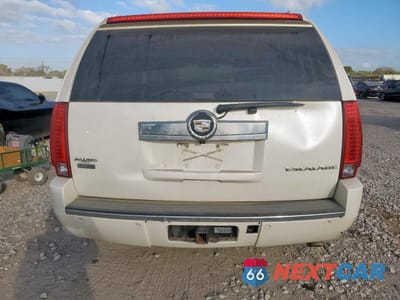 Zdjęcie 6 z 12 samochodu: 2010 CADILLAC ESCALADE VIN:1GYUKAEF3AR196411 - miniatura