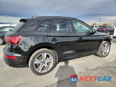 Trzecie zdjęcie samochodu z tyłu: 2025 AUDI Q5 PREMIUM 45 VIN:WA1GAAFY1S2053418 - miniatura