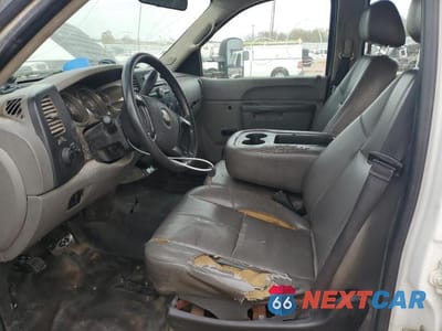 Zdjęcie 7 z 11 samochodu: 2011 CHEVROLET SILVERADO FLATBED TRUCK VIN:1GB4CZCL6BF235252 - miniatura