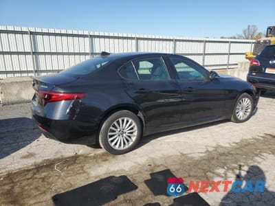Trzecie zdjęcie samochodu z tyłu: 2022 ALFA ROMEO GIULIA VIN:ZARFANAN3N7652985 - miniatura