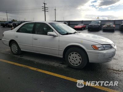 Czwarte zdjęcie samochodu z boku: 1997 TOYOTA CAMRY CE VIN:4T1BG22K2VU755449 - miniatura