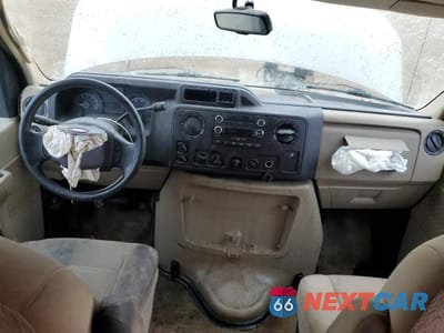 Zdjęcie 8 z 14 samochodu: 2013 FORD ECONOLINE E350 SUPER DUTY WAGON VIN:1FBNE3BL9DDA78280 - miniatura