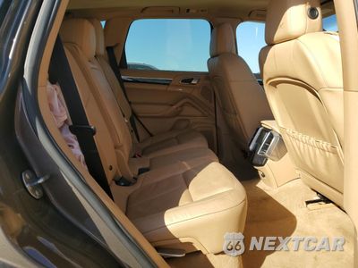 Zdjęcie 11 z 16 samochodu: 2012 PORSCHE CAYENNE VIN:WP1AA2A24CLA10531 - miniatura