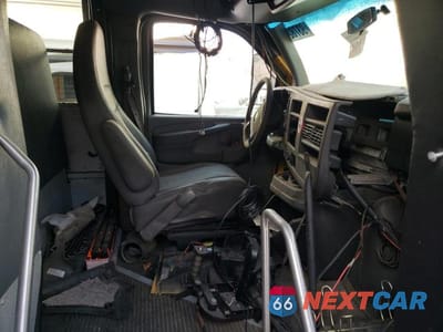 Piąte zdjęcie samochodu w środku: 2011 CHEVROLET EXPRESS SCHOOL BUS VIN:1GB3G3BG9B1173506 - miniatura