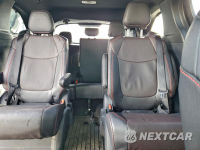 Zdjęcie 10 z 14 samochodu: 2025 TOYOTA SIENNA XSE VIN:5TDCSKFC8SS171177 - miniatura