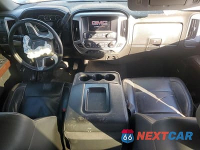 Zdjęcie 8 z 12 samochodu: 2017 GMC SIERRA C1500 SLT VIN:3GTP1NEC5HG376857 - miniatura