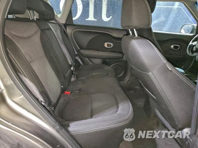 Zdjęcie 11 z 14 samochodu: 2018 KIA SOUL + VIN:KNDJP3A59J7537325 - miniatura
