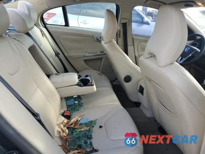 Zdjęcie 10 z 11 samochodu: 2013 VOLVO S60 T5 VIN:YV1612FS9D2187433 - miniatura