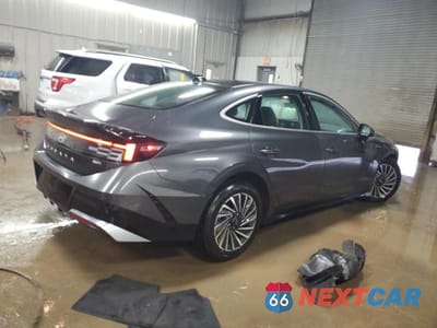 Trzecie zdjęcie samochodu z tyłu: 2024 HYUNDAI SONATA HYBRID VIN:KMHL34JJ0RA101528 - miniatura