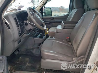 Zdjęcie 7 z 15 samochodu: 2018 NISSAN NV 2500 S VIN:1N6AF0LY0JN801789 - miniatura