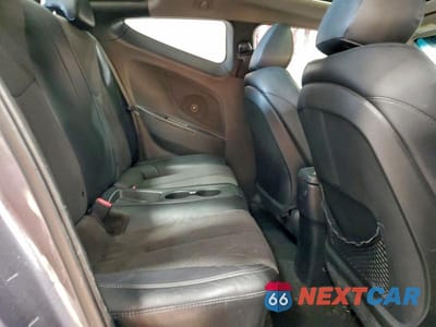 Zdjęcie 10 z 12 samochodu: 2013 HYUNDAI VELOSTER VIN:KMHTC6AD0DU093198 - miniatura