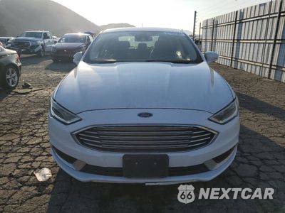 Piąte zdjęcie samochodu w środku: 2018 FORD FUSION SE HYBRID VIN:3FA6P0LU1JR118697 - miniatura