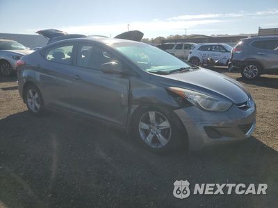 Czwarte zdjęcie samochodu z boku: 2013 HYUNDAI ELANTRA GLS VIN:5NPDH4AE3DH194463 - miniatura
