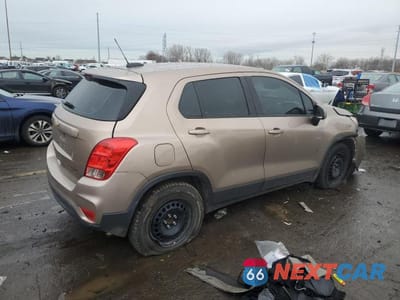 Trzecie zdjęcie samochodu z tyłu: 2018 CHEVROLET TRAX LS VIN:3GNCJKSB7JL168217 - miniatura
