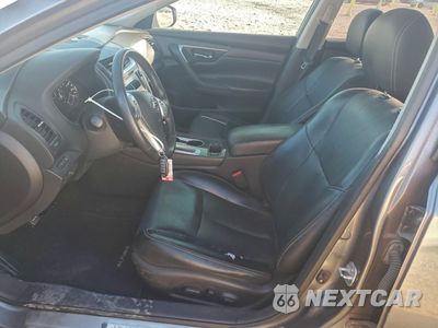 Zdjęcie 7 z 12 samochodu: 2016 NISSAN ALTIMA 2.5 VIN:1N4AL3AP1GC215040 - miniatura