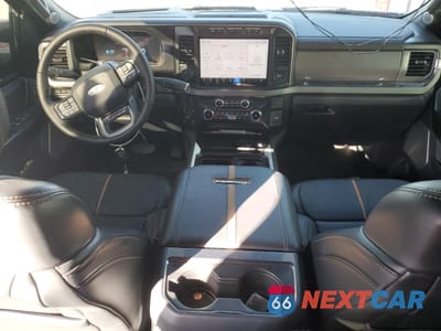Zdjęcie 8 z 14 samochodu: 2024 FORD F350 SUPER DUTY VIN:1FT8W3BMXREE87520 - miniatura