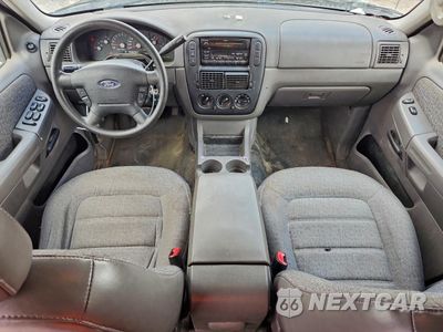 Zdjęcie 8 z 15 samochodu: 2003 FORD EXPLORER XLS VIN:1FMZU72KX3ZB27921 - miniatura