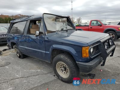 Czwarte zdjęcie samochodu z boku: 1986 ISUZU TROOPER II VIN:JAACH15L0G5432946 - miniatura