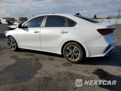 Drugie zdjęcie samochodu z przodu: 2023 KIA FORTE LX VIN:3KPF24AD9PE650802 - miniatura