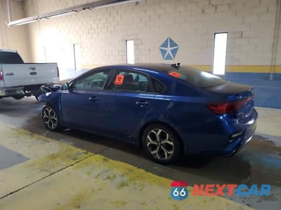Drugie zdjęcie samochodu z przodu: 2021 KIA FORTE FE VIN:3KPF24AD7ME324699 - miniatura