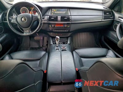 Zdjęcie 8 z 12 samochodu: 2011 BMW X6 M VIN:5YMGZ0C53BLK13822 - miniatura