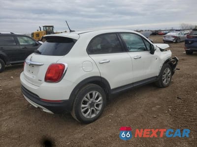 Trzecie zdjęcie samochodu z tyłu: 2016 FIAT 500X EASY VIN:ZFBCFYBT4GP352777 - miniatura