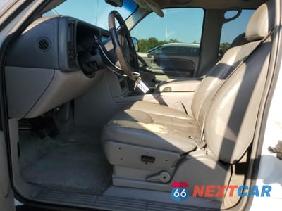 Zdjęcie 7 z 15 samochodu: 2003 GMC YUKON VIN:1GKEC13V33R222112 - miniatura