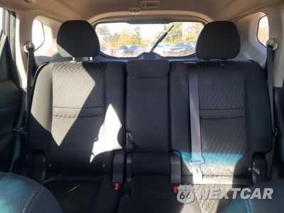 Zdjęcie 10 z 16 samochodu: 2018 NISSAN ROGUE S VIN:KNMAT2MT9JP544453 - miniatura