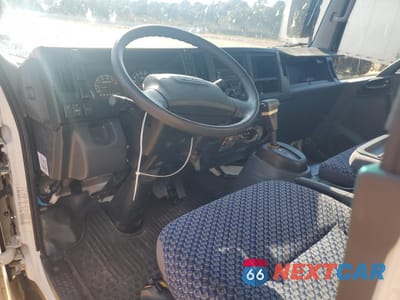 Zdjęcie 8 z 12 samochodu: 2024 ISUZU NPR HD BOX TRUCK VIN:54DC4W1D5RS209298 - miniatura