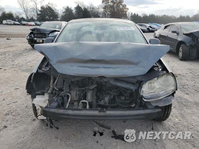 Piąte zdjęcie samochodu w środku: 2005 VOLKSWAGEN NEW JETTA VALUE VIN:3VWPF71K35M621420 - miniatura