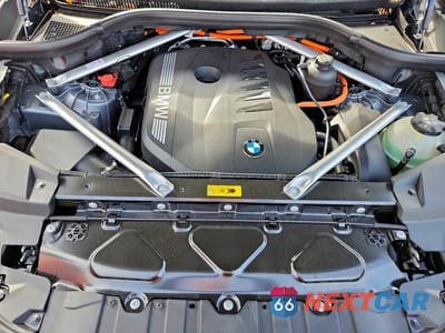 Zdjęcie 12 z 13 samochodu: 2026 BMW X5 XDRIVE50E VIN:5UX43EU06T9037536 - miniatura