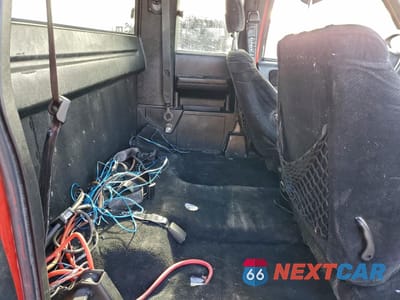 Zdjęcie 10 z 12 samochodu: 1998 CHEVROLET GMT-400 K1500 VIN:2GCEK19R5W1263511 - miniatura