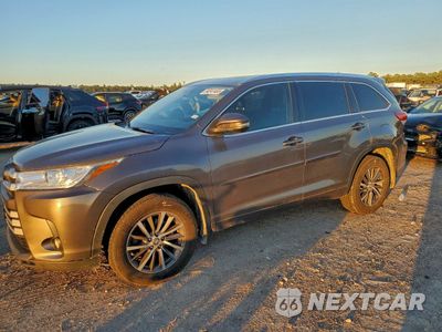 2018 TOYOTA HIGHLANDER SE 5TDJZRFH5JS497928 - główne zdjęcie licytacji z USA - miniatura