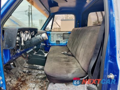 Zdjęcie 7 z 14 samochodu: 1983 CHEVROLET C10 VIN:1GCEC14H3DJ155841 - miniatura